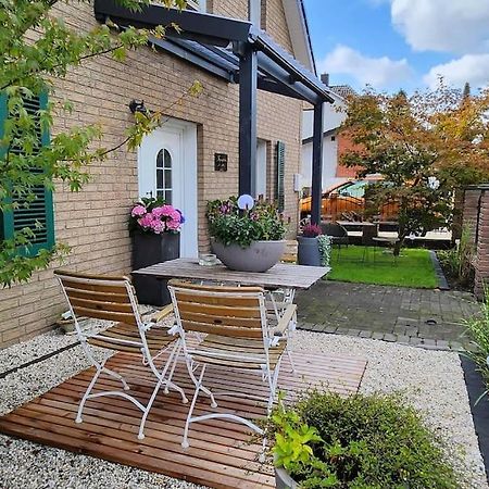 A La Maison Bielefeld City Nah Exterior photo